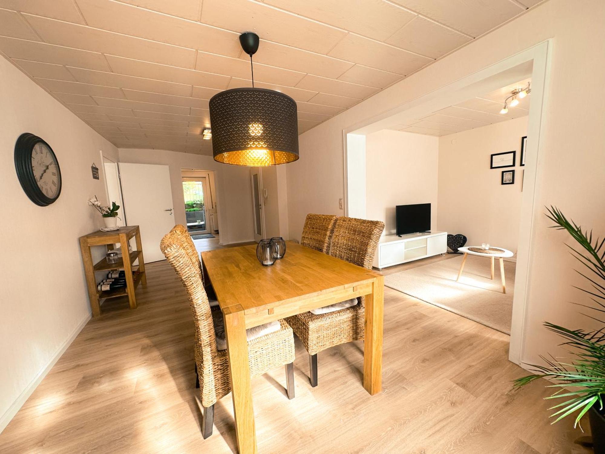 Gemuetliche Ferienwohnung In Der Eifel - Naehe Mosel Bausendorf エクステリア 写真